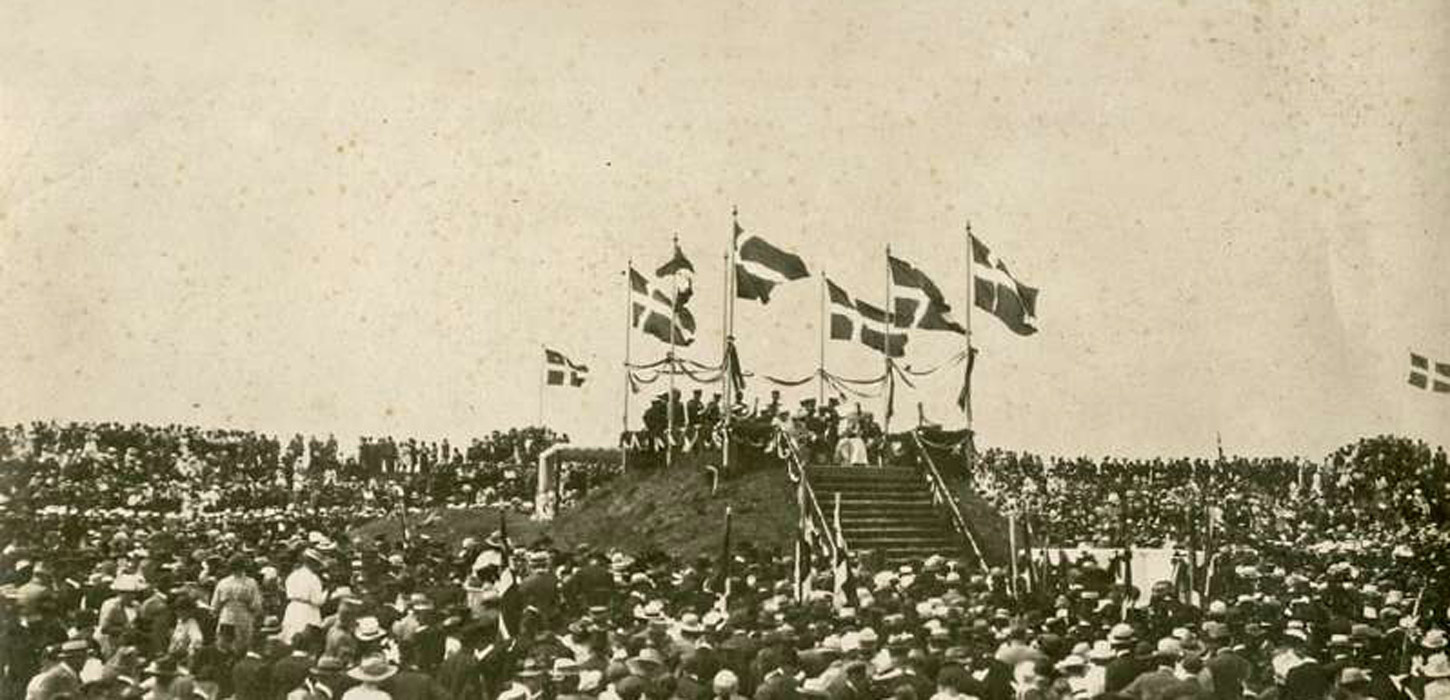 Arkivfoto: Genforeningsfest på Dybbøl Banke 1920