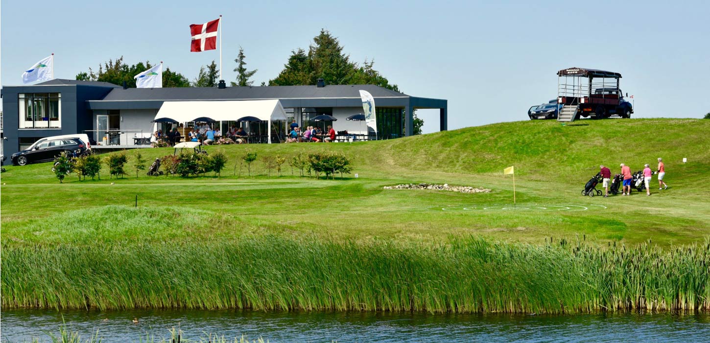 Green og klubhus i Aabenraa Golfklub