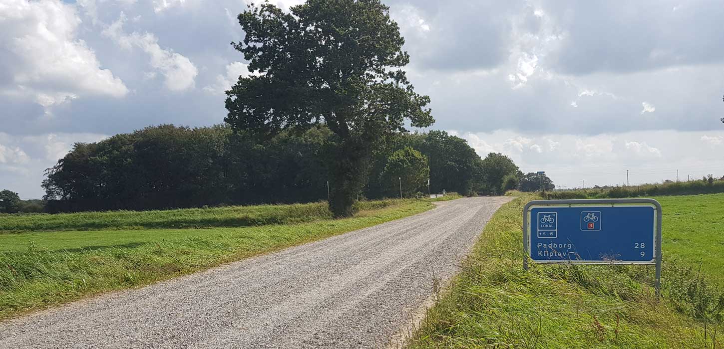 Hærvejens cykelrute ved Urnehoved med skiltning
