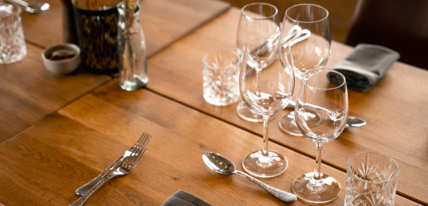 Bordopdækning på Restaurant Marsk ved Marsk Camp