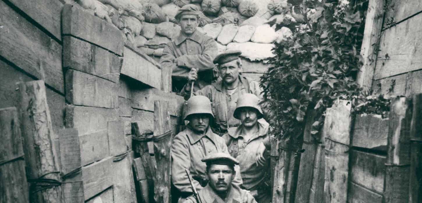 Foto: Skyttegrav ved Lombardzyte i Flandern i 1916