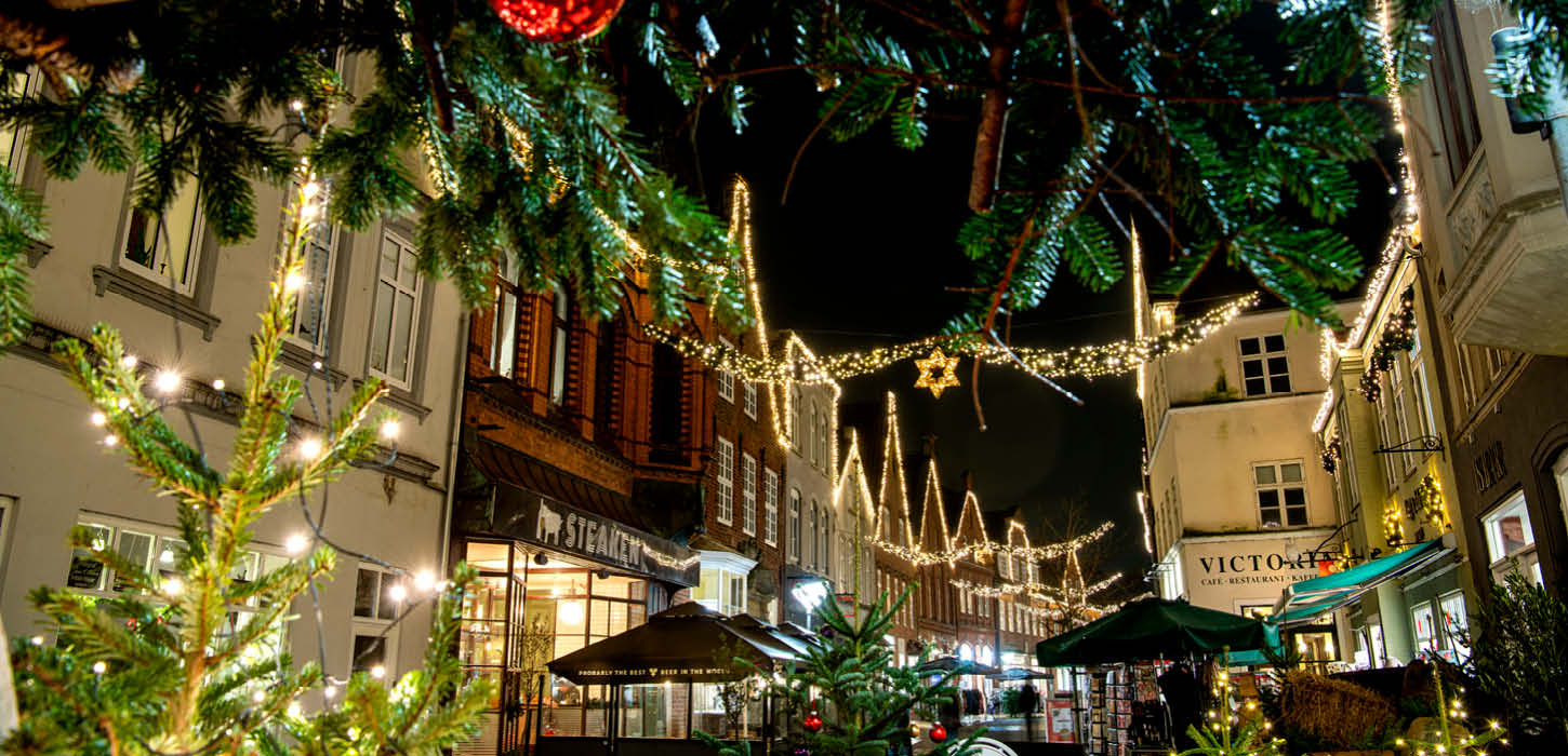 Juletræer og julebelysning på gaderne i Tønder