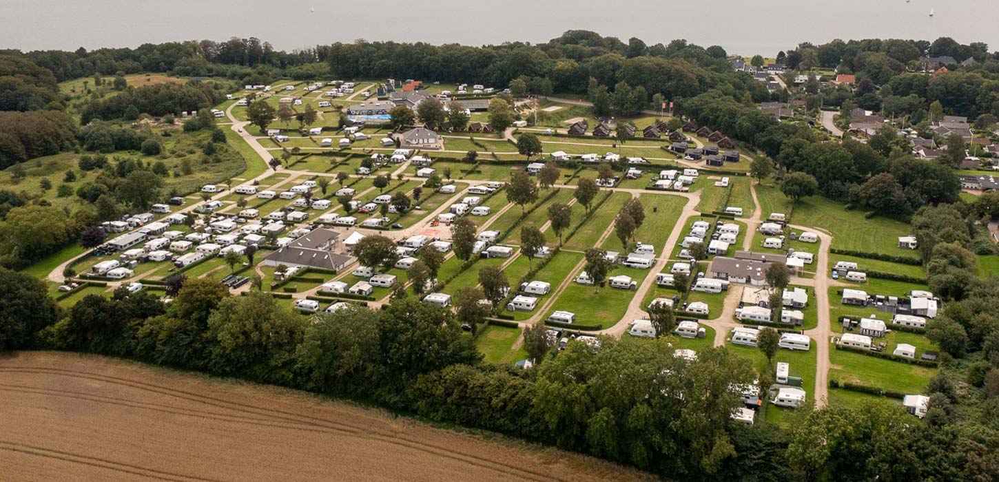 Luftfoto af First Camp Frigård