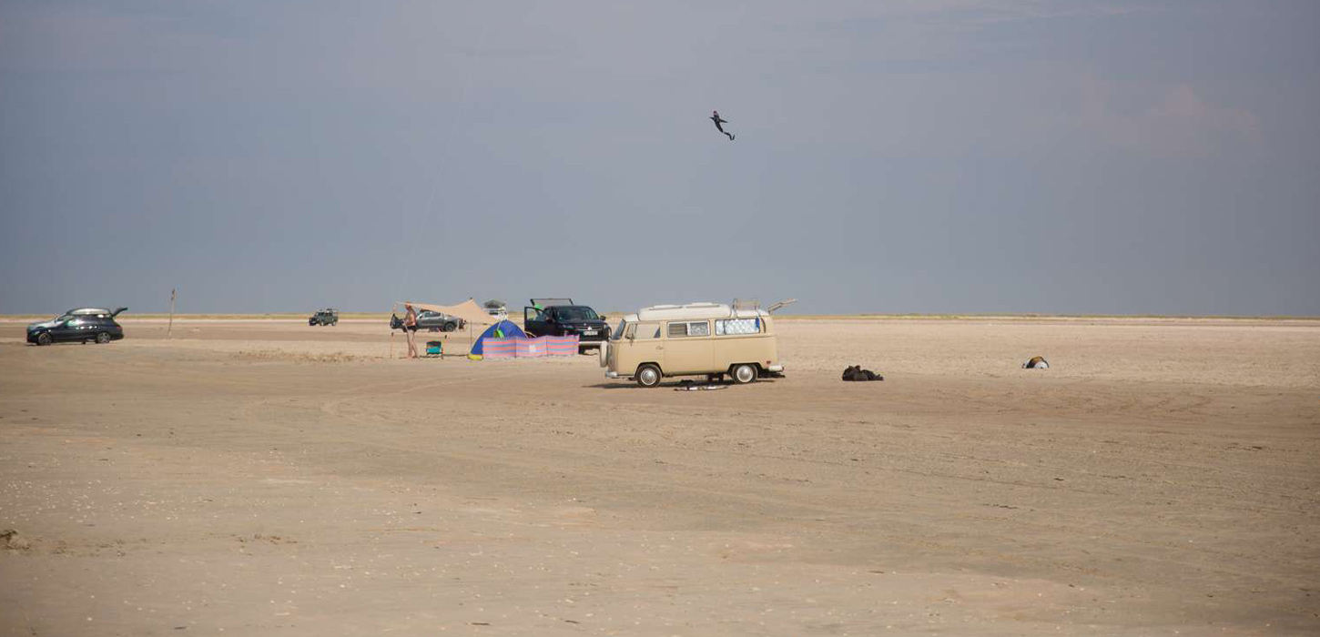 Biler på Lakolk strand på Rømø