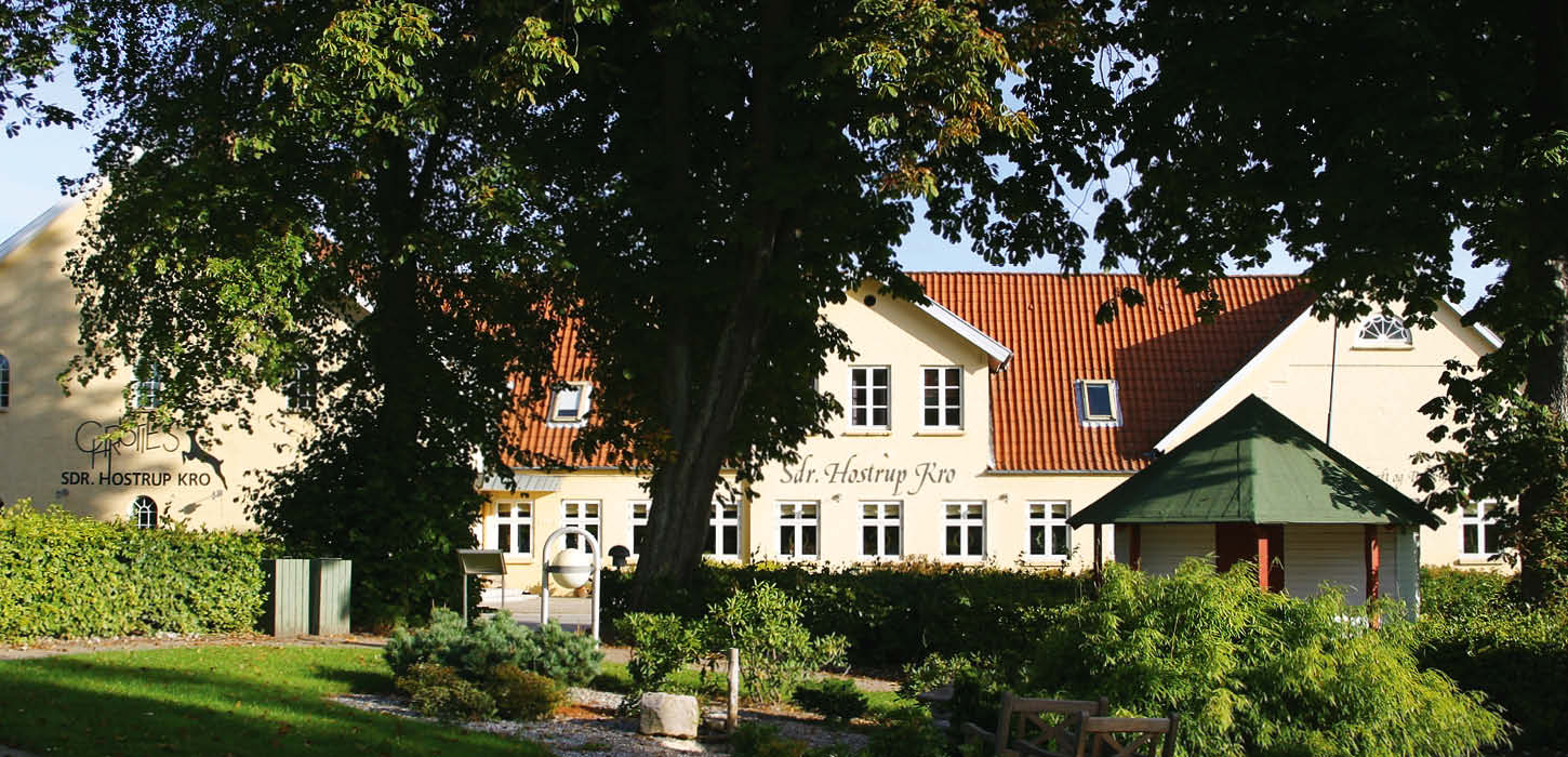 Christie's, Sdr. Hostrup Kro, facade af huset