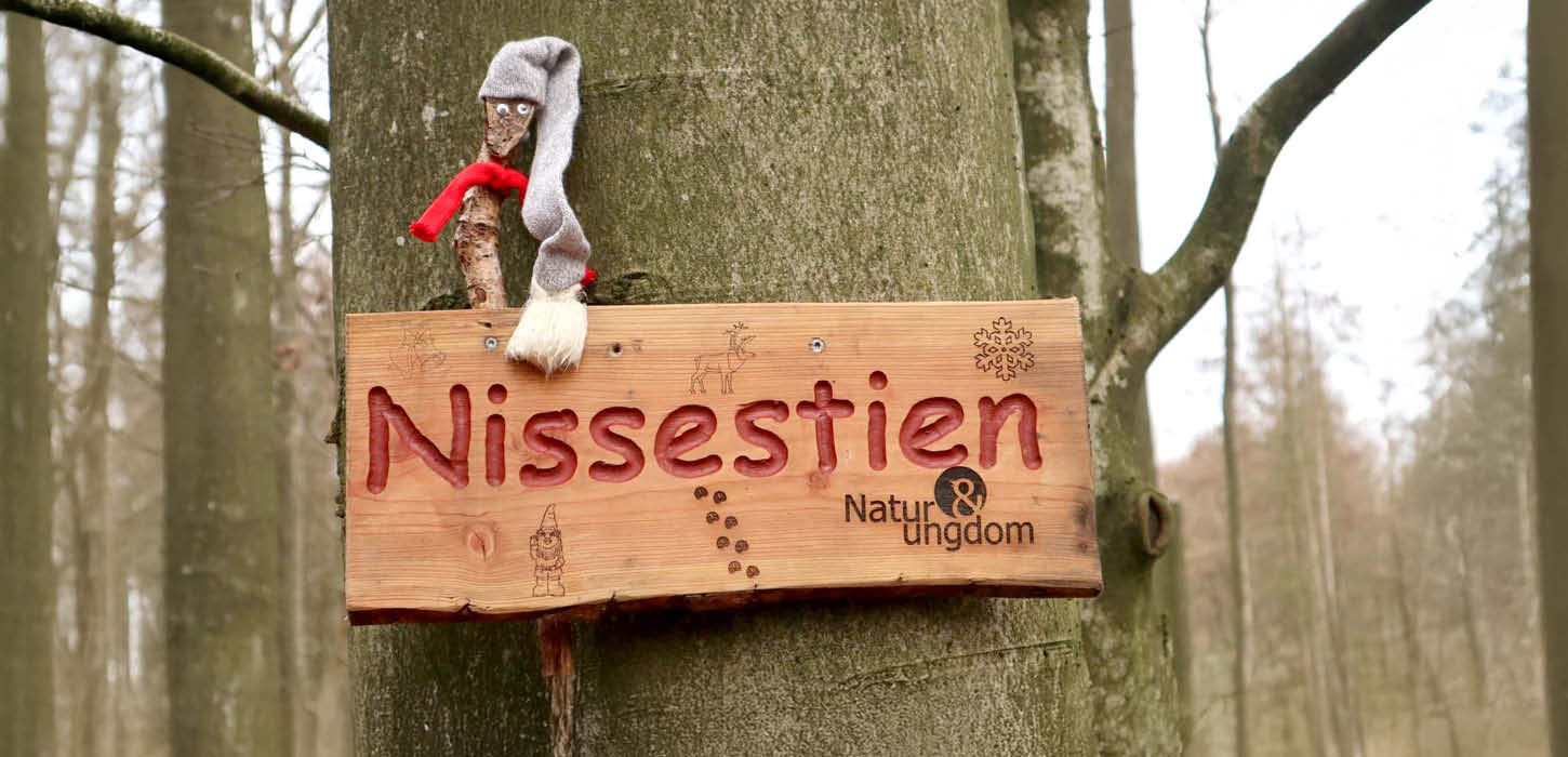 Nissestien i Aabenraa - dekoreret med træskilt