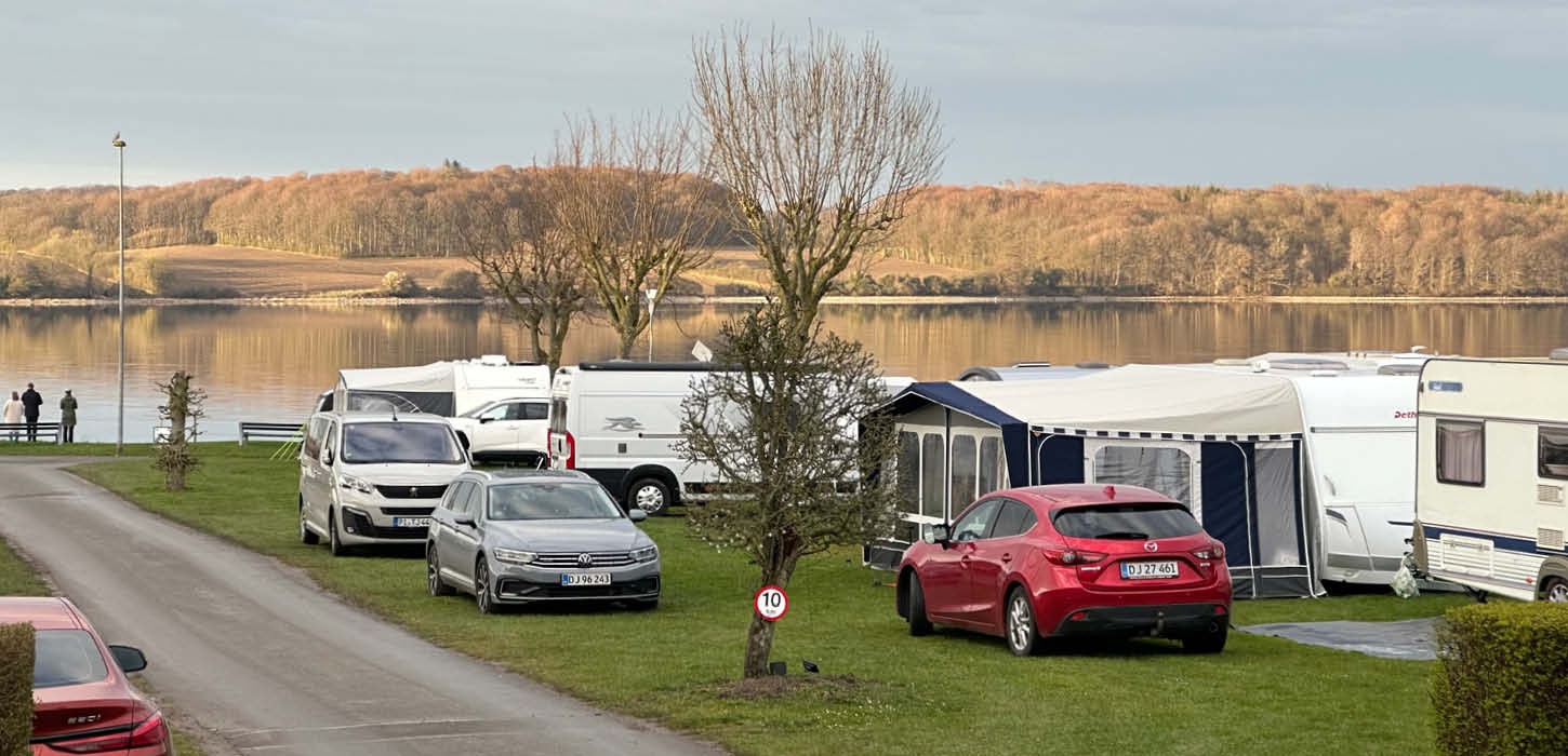 Forårsstemning på campingpladsen i Sandskær